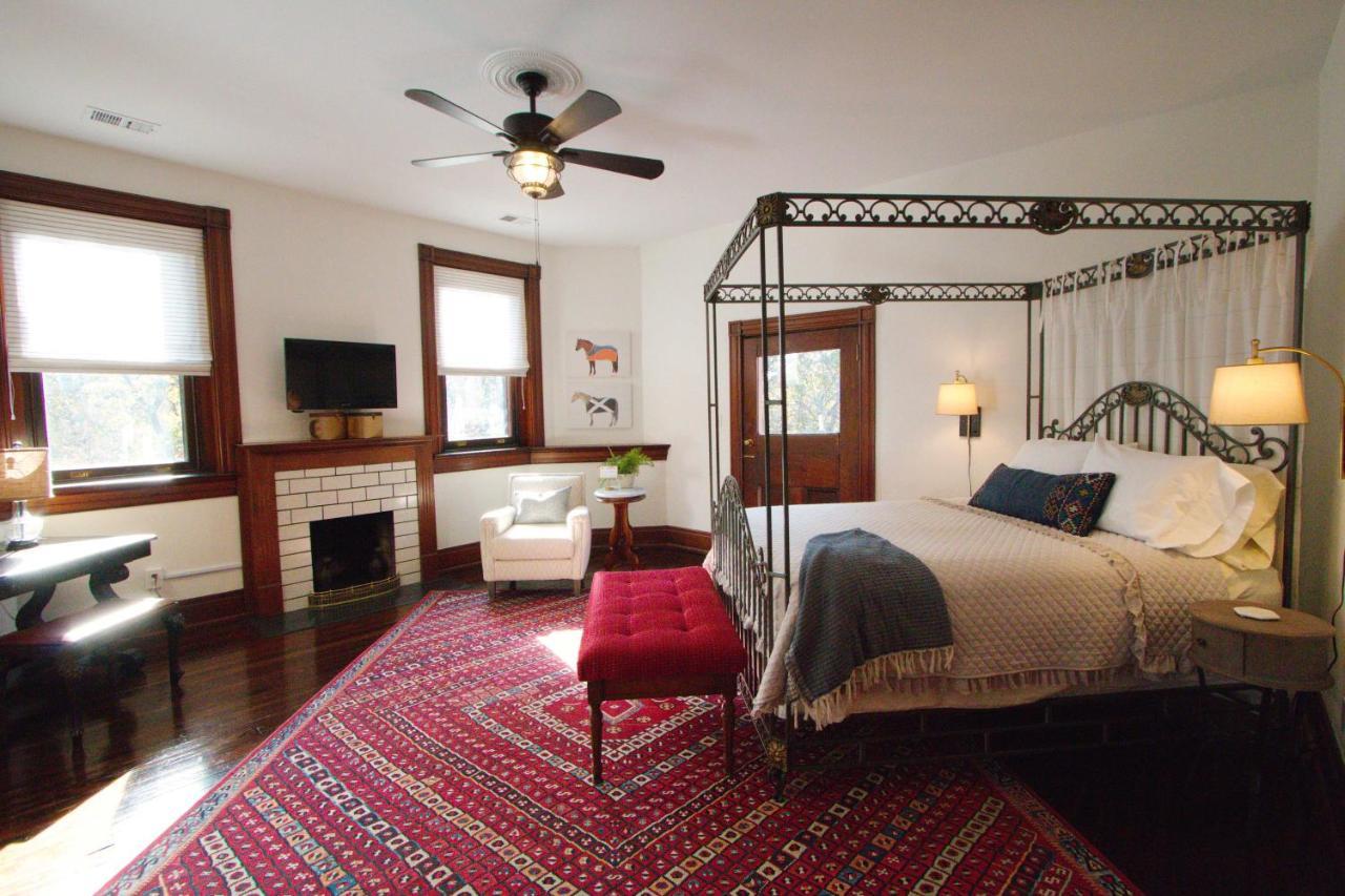 Louisville Bourbon Inn Εξωτερικό φωτογραφία